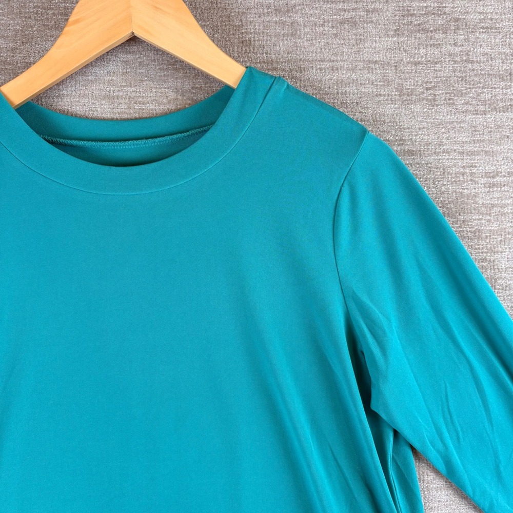 Susan Graver Modern Essentials Liquid Knit Crew Neck Top Womens M Vibrant Teal